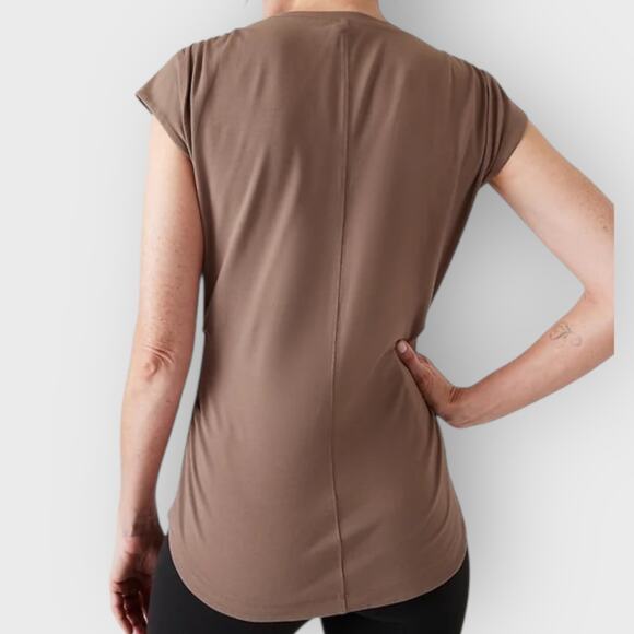 Athleta Outbound V Neck Top Small Rustic Beige Cap Sleeve Ruched Stretch - Picture 4 of 6